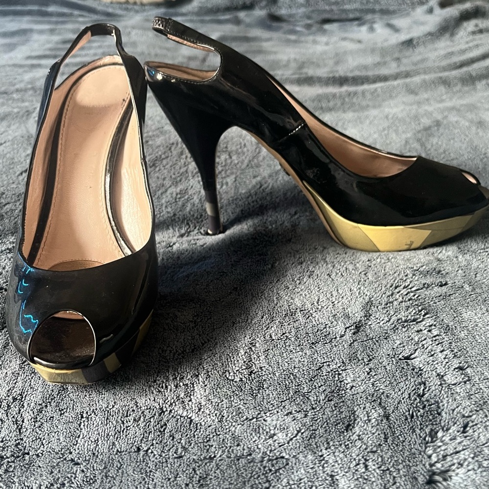 Emilio Pucci Patent Firenze-Black Peep Toe Heels